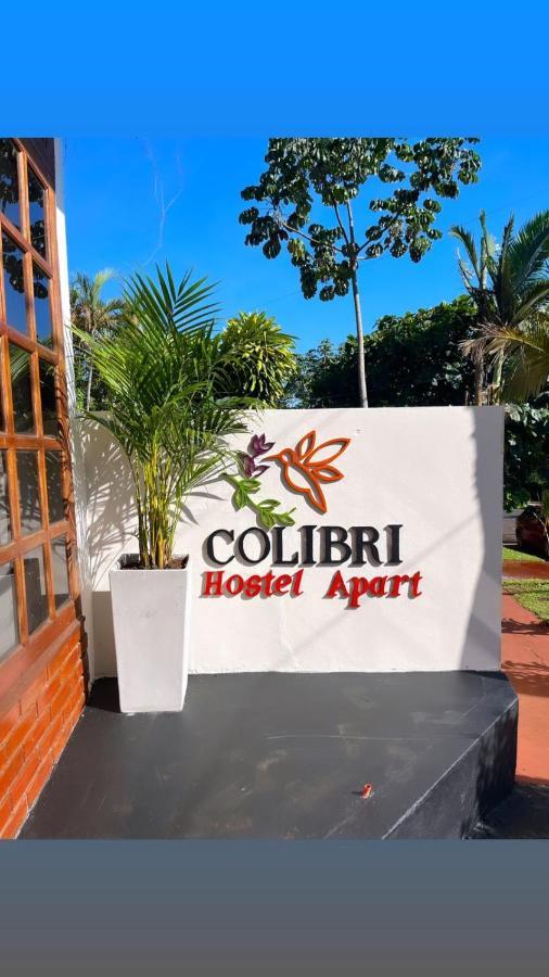 Colibri Hostel Puerto Iguazú Buitenkant foto
