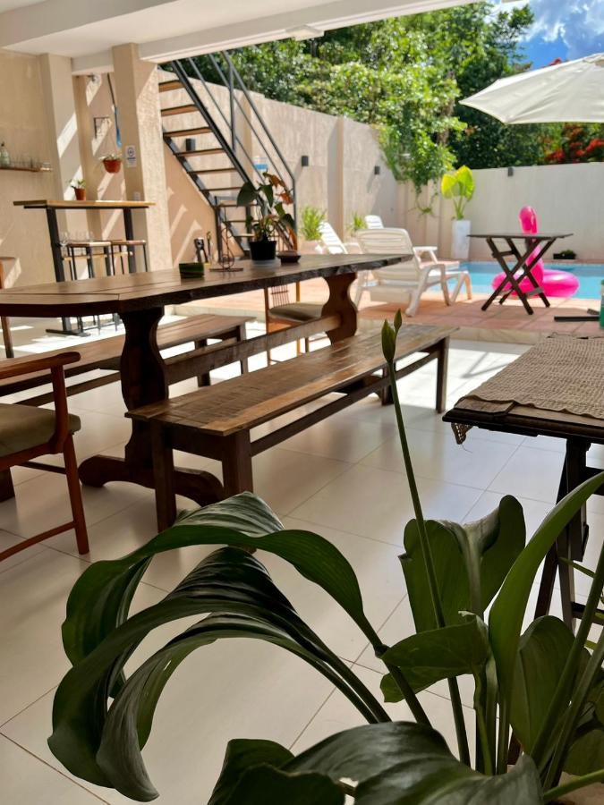 Colibri Hostel Puerto Iguazú Buitenkant foto